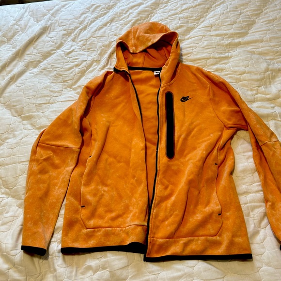Nike Tech Fleece - Orange Wash - Shorts and Jacket Set - Picture 1 of 7